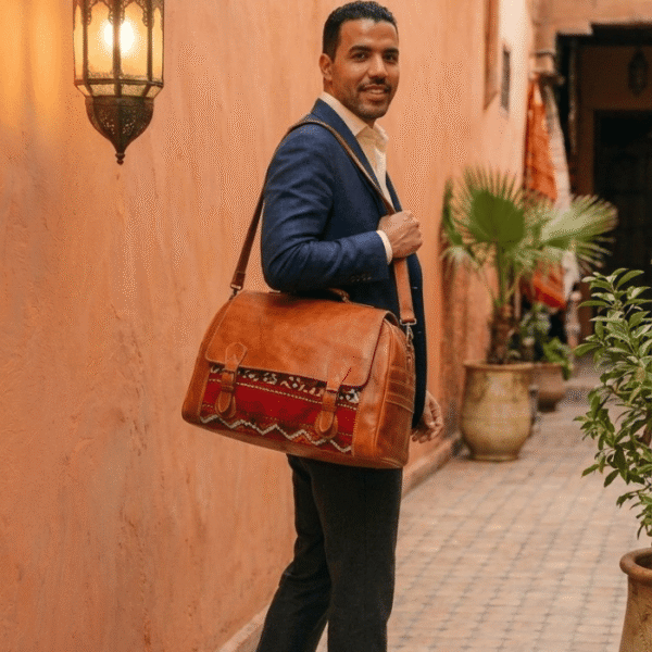 Moroccan Kilim Travel Bag | Brown Leather & Handwoven Carpet