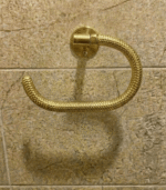 Handcrafted Moroccan Hammered Brass Toilet Paper Holder – Decorative Bathroom Accessory - Image 3